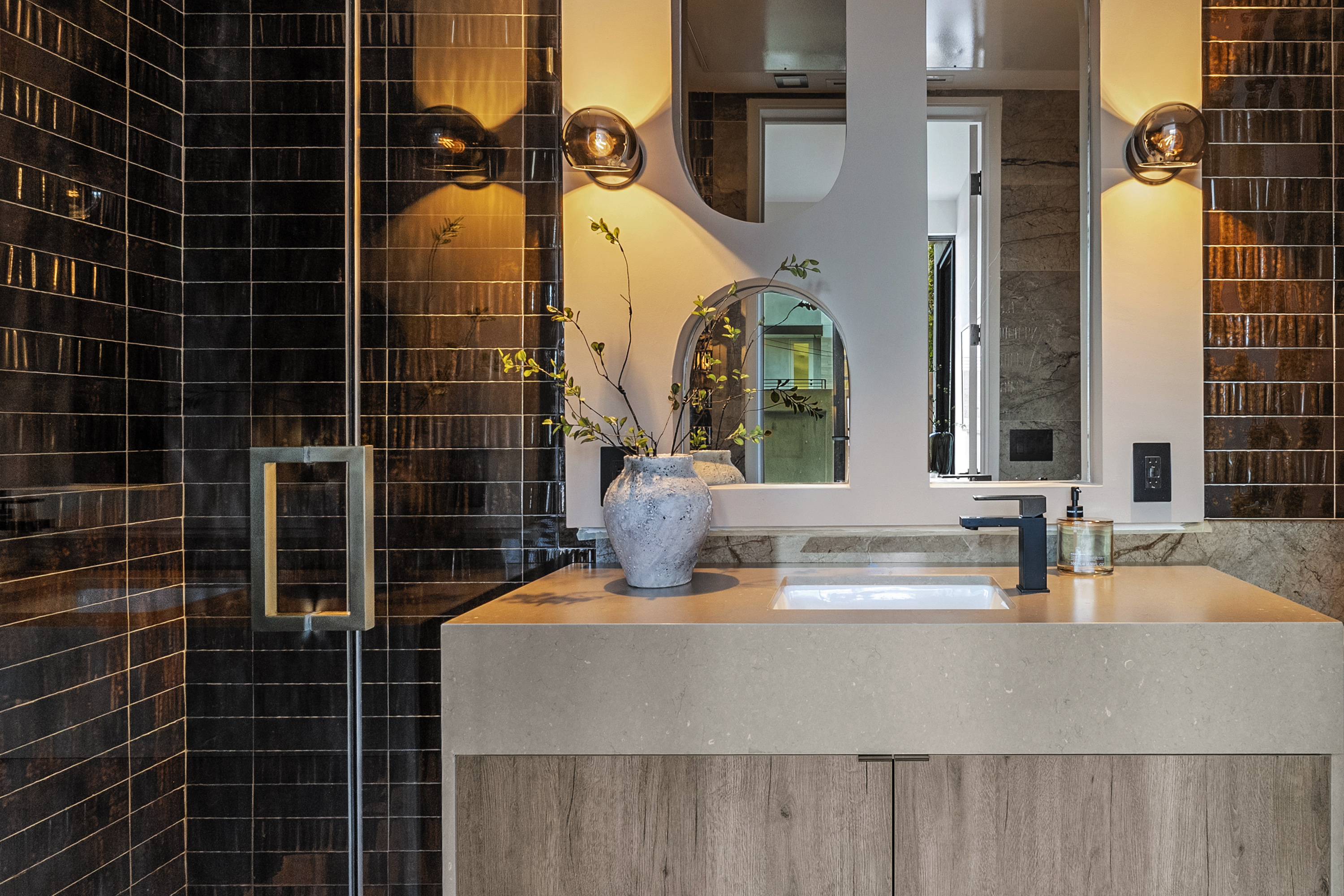 Interior detail, Unit 3, The Toffee Prisma